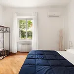Roman Garden Escape